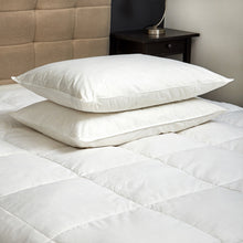 Load image into Gallery viewer, Goose Feather &amp; Down Quilt 500GSM + Goose Feather and Down Pillows 2 Pack Combo
